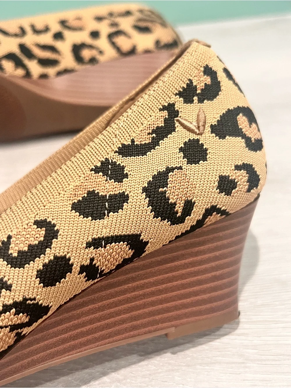 VIVAIA Leopard Print Knit Wedge Pumps – Women’s Size 5.5